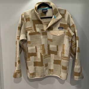 Patagonia pull over